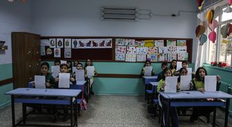 Elazığ'da öğrenciler akran zorbalığına karşı 'dostluk sözleşmesi' imzaladı