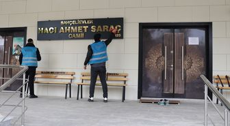 Elazığ'da Yükümlüler Ramazan İçin Camileri Temizliyor