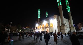 Elazığ ve Mardin'de ilk teravih namazı kılındı