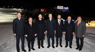 Enerji ve Tabii Kaynaklar Bakanı Bayraktar, Ergan Dağı Kayak Merkezi'ni ziyaret etti