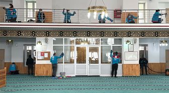 Erciş'te ramazan öncesi camilerde temizlik çalışması yapıldı