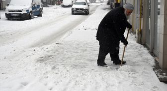 Erzurum, Kars ve Ardahan'da kar yağışı ile soğuk hava etkisini sürdürüyor
