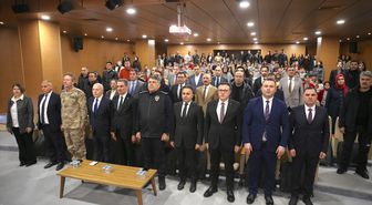 Erzurum Valisi Baruş'tan 'Dijital dünyada kütüphaneler en güvenli limandır' vurgusu Açıklaması