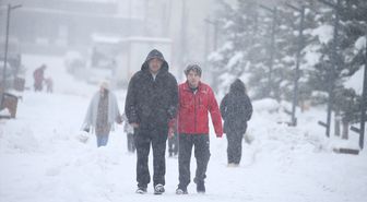 Erzurum ve Erzincan'da 339 yerleşim yerine ulaşım sağlanamıyor