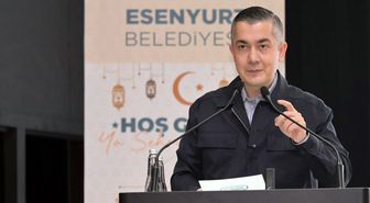 Esenyurt Belediye Başkan Vekili Aksoy, iftarda gençlerle buluştu