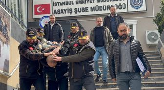 Esenyurt'ta bir rezidansın koridorunda iki kişinin silahla öldürülmesine ilişkin 2 zanlı tutuklandı