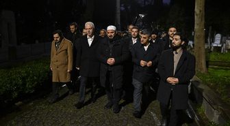 Eski başbakanlardan Necmettin Erbakan kabri başında anıldı