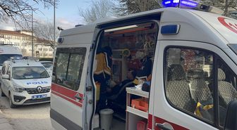 Eskişehir'de komşular arasındaki bıçaklı kavgada 4 kişi yaralandı
