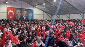 Eskişehir'de Türkiye-Romanya maçı parka kurulan dev ekrandan izlendi