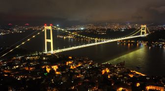 Fatih Sultan Mehmet Köprüsü 'endometriozis' farkındalığı için sarıya büründü