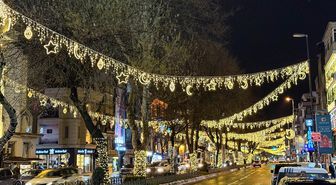 Fatih'te, Fevzipaşa Caddesi ramazan için süslendi