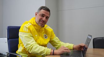 Fenerbahçe arsaVev Teknik Direktörü Gökhan Bozkaya, AA'nın 'Yılın Kareleri' oylamasına katıldı