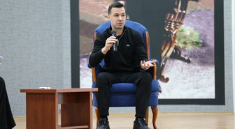 FIFA kokartlı hakem Cihan Aydın, Bursa'da gençlerle tecrübelerini paylaştı