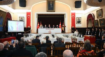 Galatasaray Başkanı Dursun Özbek, divan kurulunun başkanlık seçimiyle ilgili konuştu Açıklaması