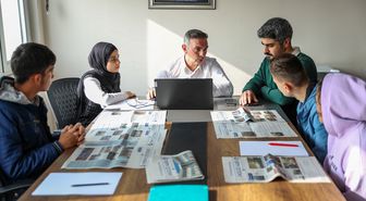 Gazeteciliğe merak salan özel öğrenciler okul gazetesi çıkarıyor