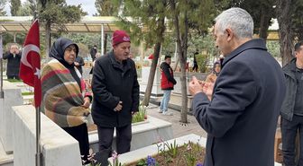 Gaziantep, Malatya ve Kahramanmaraş'ta Ramazan Bayramı arifesinde mezarlıklar ziyaret edildi