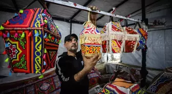 Gazzeli mühendis, çadır atölyesinde ürettiği fenerlerle ramazan ayında umuda ışık tutuyor