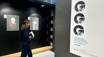 'Göz Göre Göre' afiş sergisi sanatseverlerle buluştu