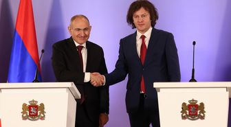 Gürcistan Başbakanı Kobakhidze ile Ermenistan Başbakanı Paşinyan ortak basın toplantısı düzenledi