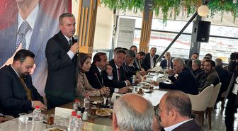Hakkari'de AK Parti teşkilatınca bayramlaşma programı düzenlendi