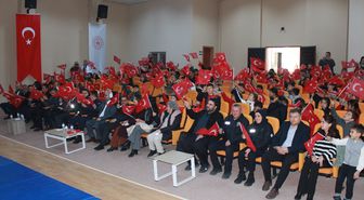 Halkapınar'da 'Bayrak Sevgisi ve Spor' temalı gösteri düzenlendi