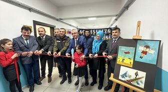 Hatay'da depremde hasar gören okul kütüphanesi yeniden hizmete açıldı