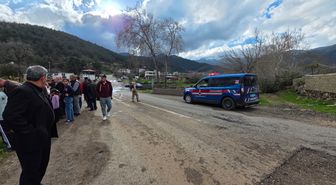 Hatay'da dereye düşen otomobilin sürücüsü yaralandı