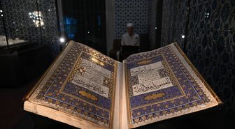 Hattat Ahmet Karahisari Mushafı, Şadırvanlı Sofa'da ziyarete açıldı
