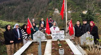 Hayrat'ta öğrenciler şehit mezarlarını ziyaret etti