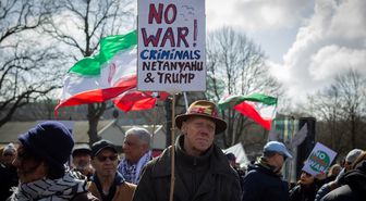 Hollanda'da, ABD ve İsrail'in İran'a yönelik saldırıları protesto edildi