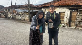 İftar sofralarına sefer taslarıyla sıcak yemek ulaştırıyorlar