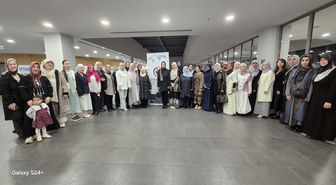 İHH Bursa Şubesi yönetimi, yabancı uyruklu öğrenciler iftarda buluştu