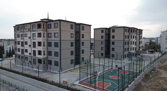 İş Bankası deprem bölgesindeki çalışanları için Adıyaman lojmanlarını tamamlayarak teslim etti