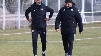 İsmet Taşdemir, 16 yıl sonra geldiği Sivasspor'u yeniden Süper Lig'e çıkarmak istiyor