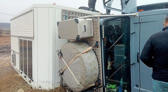 Isparta'da karavanla otomobilin karıştığı kazada 4 kişi yaralandı
