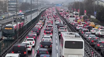 İstanbul'da bayram dönüşü trafik yoğunluğu oluştu