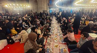 İstanbul'da çocuk iftarı programı düzenlendi