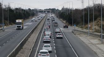 İstanbul-Tekirdağ kara yolunda bayram trafiği yoğunluğu başladı