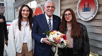 İYİ Parti Genel Başkanı Dervişoğlu, öğrenci yurdunda iftara katıldı