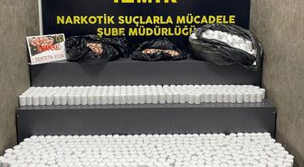İzmir'de aracında 84 bin uyuşturucu hap bulunan sürücü tutuklandı