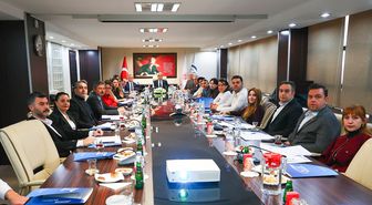 İzmir'de SGK alacaklarının tecil ve taksitlendirmesine ilişkin bilgilendirme toplantısı yapıldı