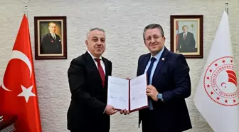 İzmir Tarım ve Orman İl Müdürü Akdoğan, göreve başladı