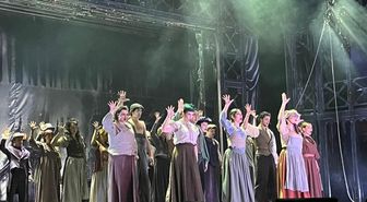 'Jekyll ve Hyde Müzikali' yenilenen kadrosuyla seyirci karşısına çıktı