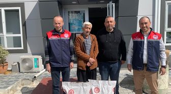 Kadirli'de çiftçilere ayçiçeği tohumu dağıtıldı