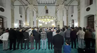 Karadeniz'de ilk teravih namazı kılındı