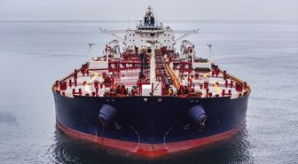 Karadeniz'de saldırıya uğrayan 'Altura' isimli tanker Kilyos açıklarına demirledi