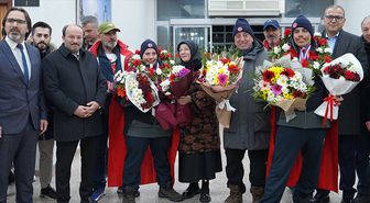 Kayağın 'özel ikizleri' Fransa'dan 6 madalyayla memleketlerine döndü