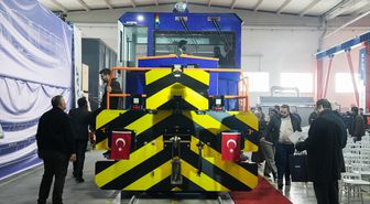 Kayseri'de bataryalı manevra lokomotifinin tanıtımı yapıldı