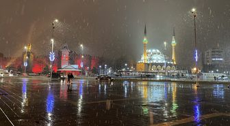 Kayseri'de kar yağışı etkili oluyor