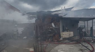 Kemalpaşa'da evde çıkan yangın söndürüldü